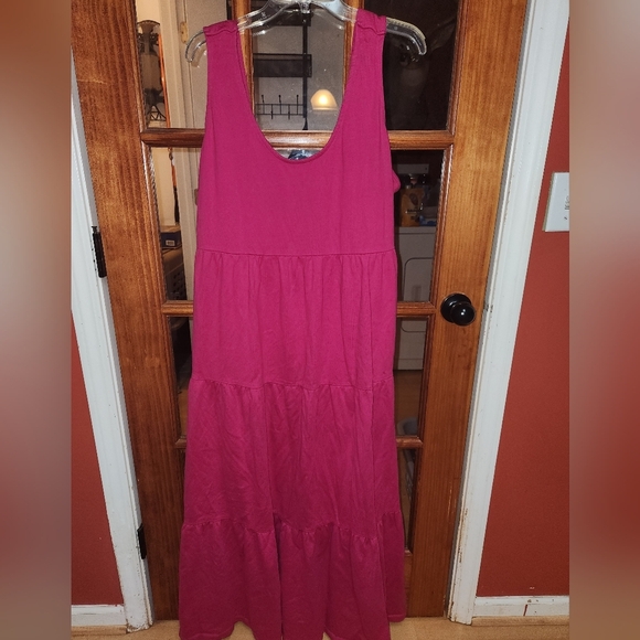 Crown & Ivy Pink Sleeveless Maxi Sundress - Picture 1 of 4